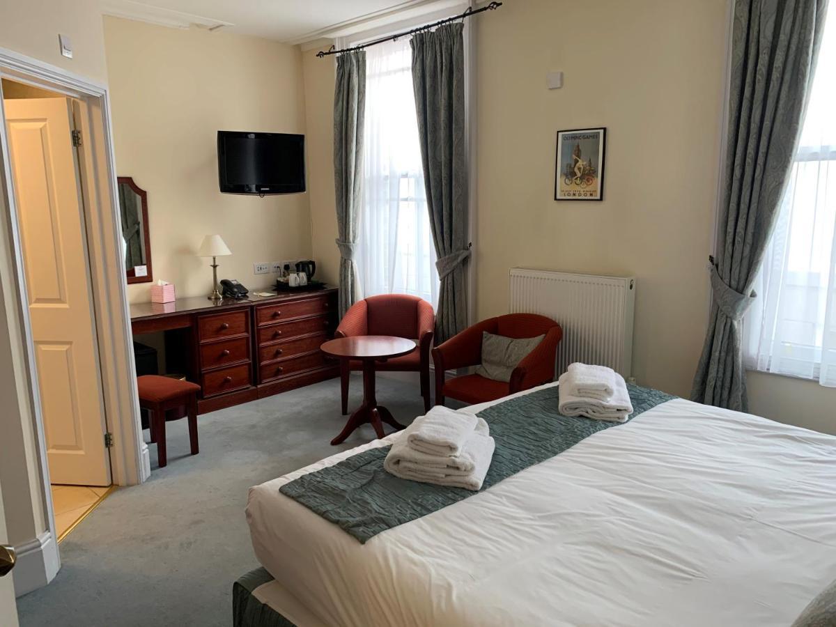 Peregrine House 4* Canterbury