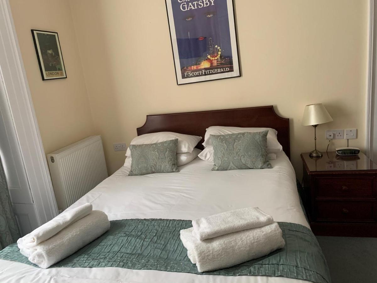 Peregrine House 4*