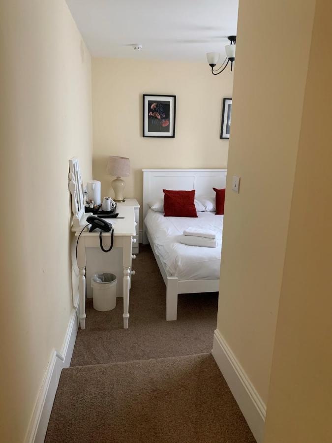 Peregrine House Guest house