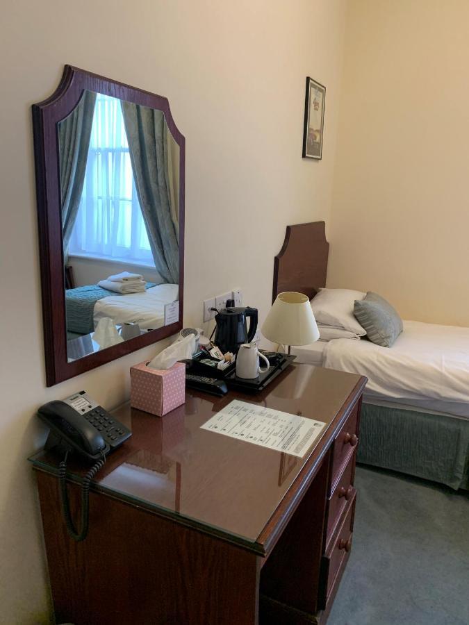 Peregrine House Guest house