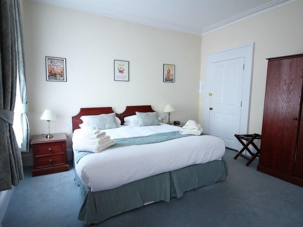 Peregrine House Guest house Canterbury