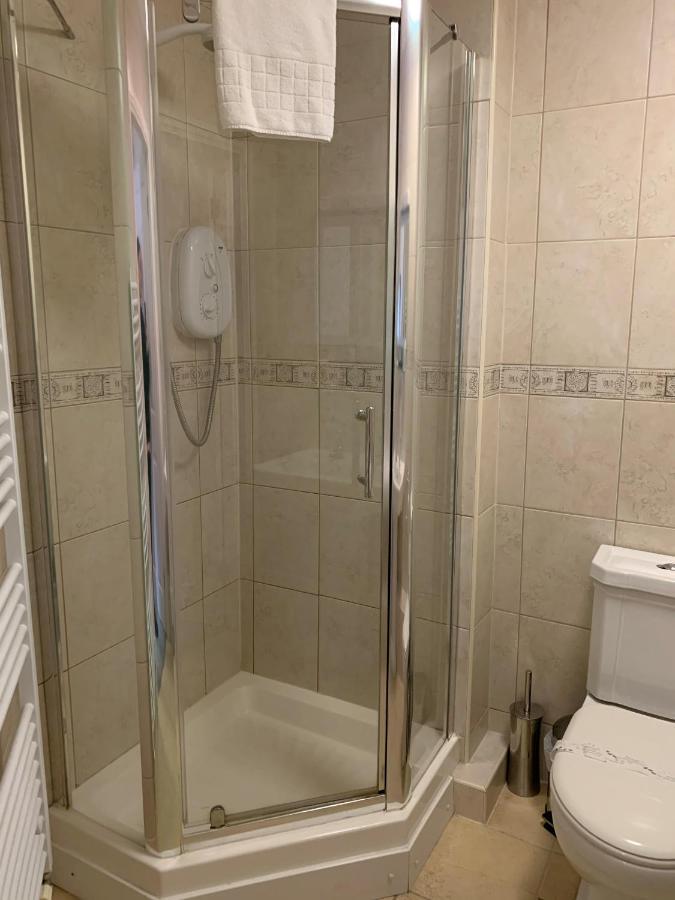 Peregrine House 4*
